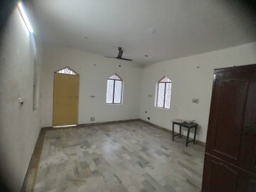 Room in 3 BHK Villa at Sector 22 – for Sale