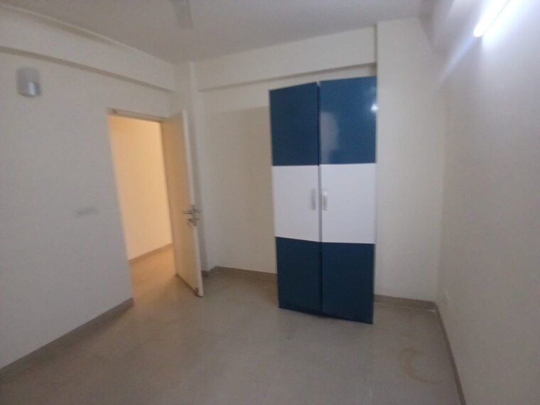 Room, emaar-emerald-floors-premier 4 Bedroom 1975 Sq.Ft. Apartment In Sector 65 Gurgaon 9458649