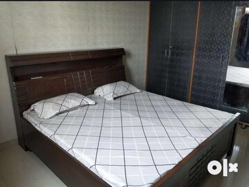 Bedroom in 2 BHK Apartment at Penta Homes, Vip Road – for Rent