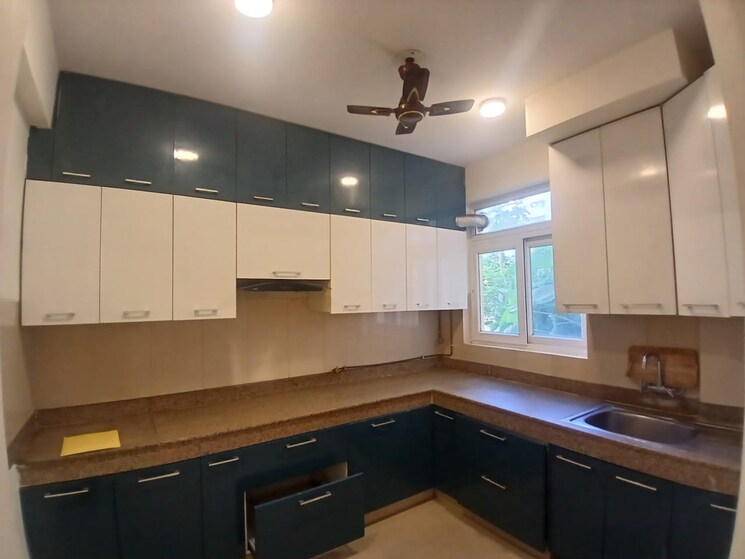 Kitchen, emaar-emerald-floors-premier 4 Bedroom 1975 Sq.Ft. Apartment In Sector 65 Gurgaon 9458745