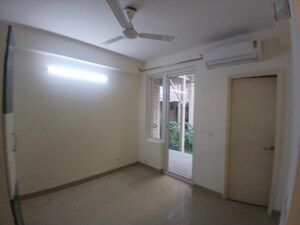 Room in 4 BHK Apartment at Emaar Emerald Floors Premier, Sector 65 – for Rent