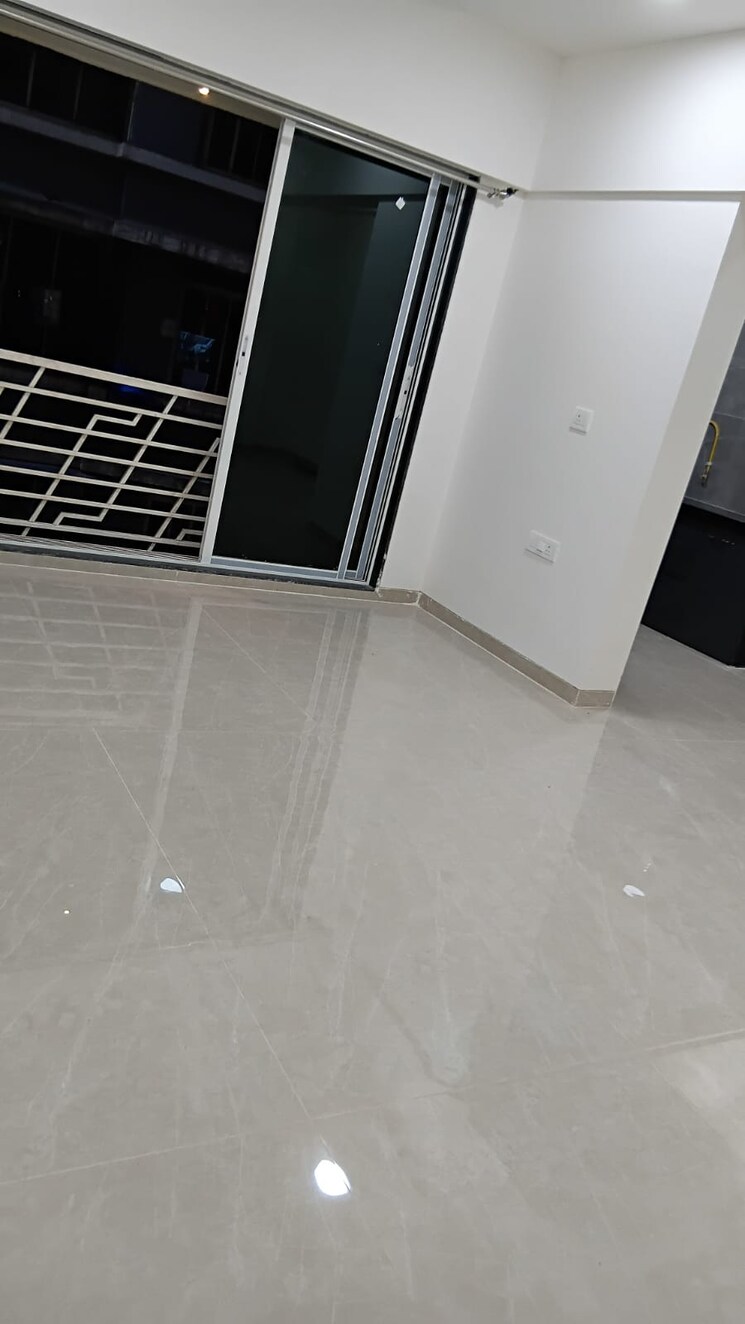 Room, patrachawl-mhada 2 Bedroom 780 Sq.Ft. Apartment In Goregaon West Mumbai 9458720