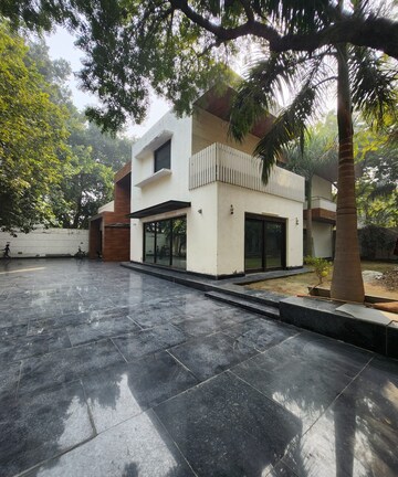 5 BHK Independent House For Sale in Sainik Farm