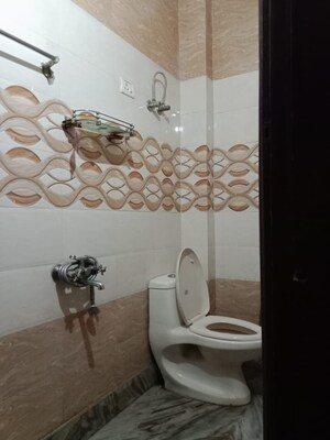 Bathroom in 1 BHK Builder Floor at Saket – for Rent