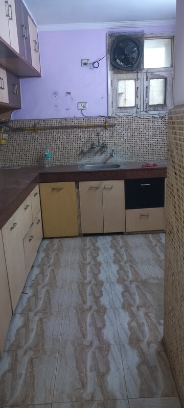 Kitchen in 3.5 BHK Apartment at Ip Extension – for Rent