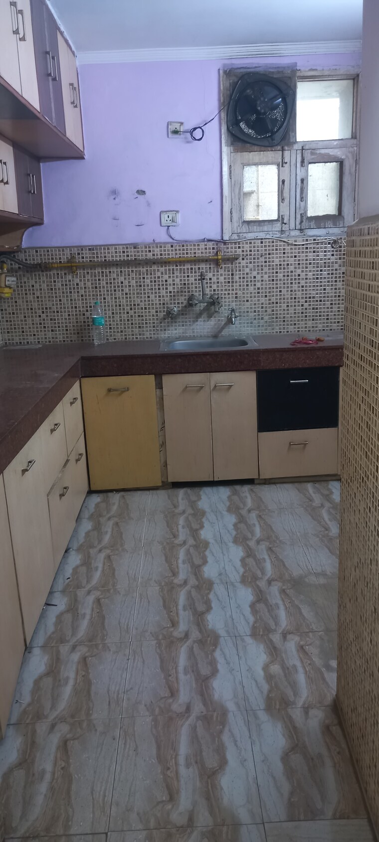 Kitchen, ip extension 3.5 Bedroom 1600 Sq.Ft. Apartment In Ip Extension Delhi 9458802
