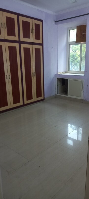 Bedroom in 3.5 BHK Apartment at Ip Extension – for Rent
