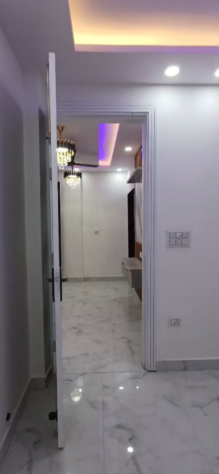 Room, uttam nagar 2 Bedroom 60 Sq.Yd. Builder Floor In Uttam Nagar Delhi 9458892