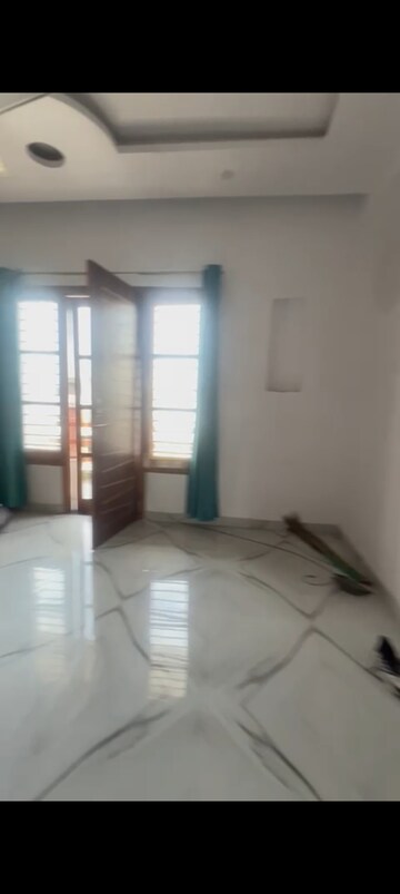 2.5 BHK Builder Floor For Rent in Turner Road