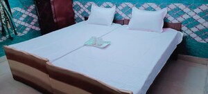 Bedroom in 1 BHK Builder Floor at Uttam Nagar – for Rent