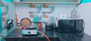 Furnished Amenities in 1 BHK Builder Floor at Uttam Nagar – for Rent