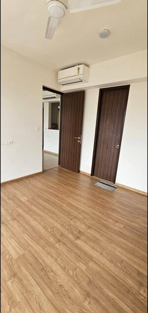 Bedroom in 2 BHK Apartment at Indiabulls One Indiabulls, Pokhran Road No Two – for Rent