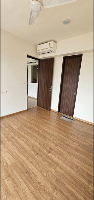Bedroom in 2 BHK Apartment at Indiabulls One Indiabulls, Pokhran Road No Two – for Rent