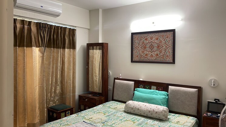 Bedroom, sushma-grande-nxt 3 Bedroom 1800 Sq.Ft. Apartment In Lohgarh Zirakpur 9459054