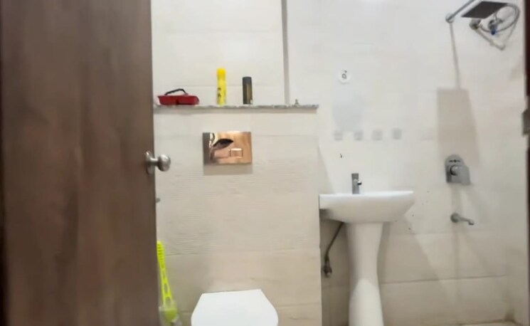 Bathroom, siddharth-estate 2 Bedroom 1150 Sq.Ft. Apartment In Vasant Vihar Dehradun 9459215