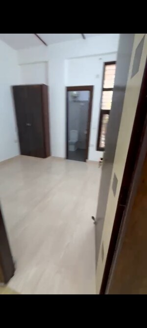 Building Lobby in 3 BHK Builder Floor at Kshitij Complex Vaishali, Vaishali Sector 4 – for Sale