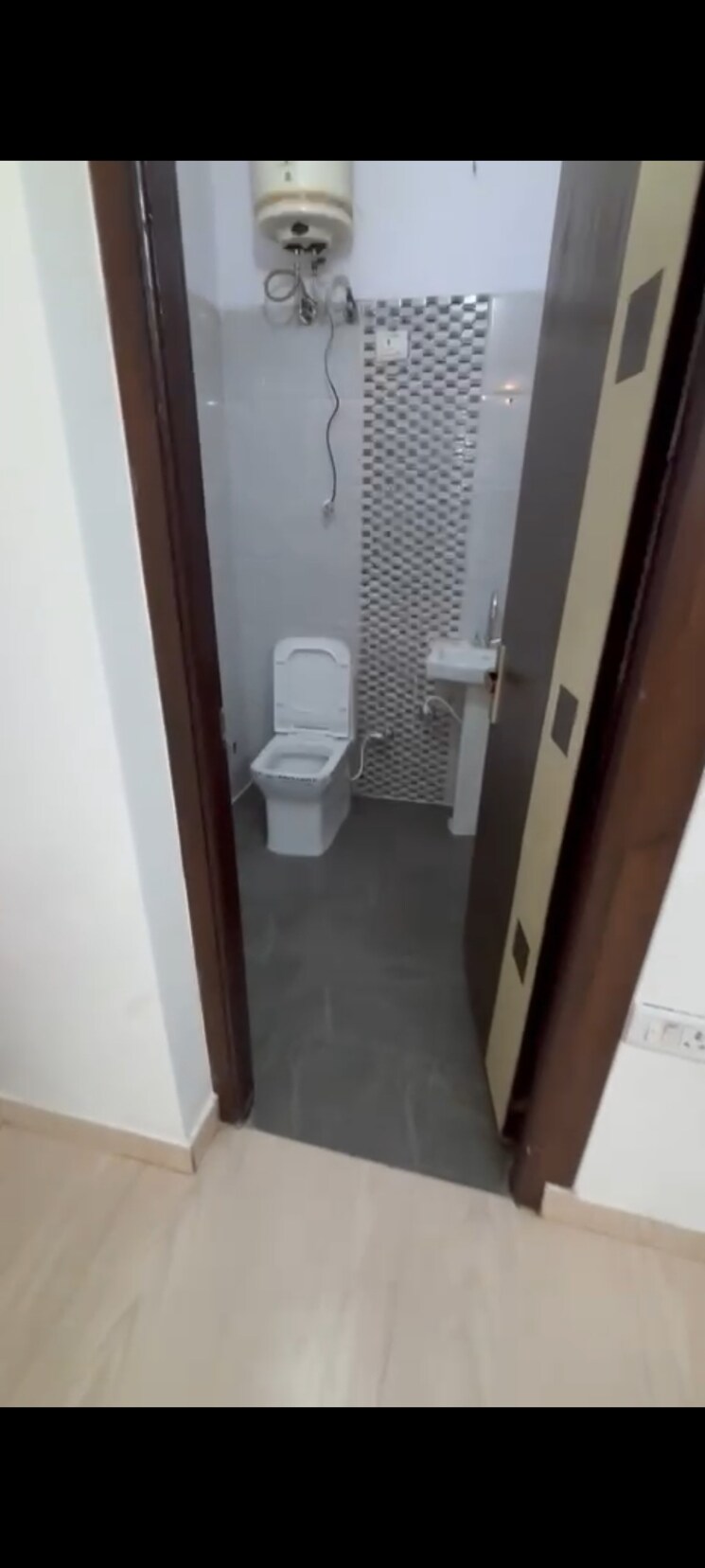 undefined, kshitij-complex-vaishali 3 Bedroom 1100 Sq.Ft. Builder Floor In Vaishali Sector 4 Ghaziabad 9459208