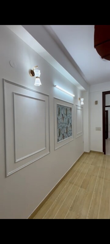 Room in 3 BHK Builder Floor at Kshitij Complex Vaishali, Vaishali Sector 4 – for Sale