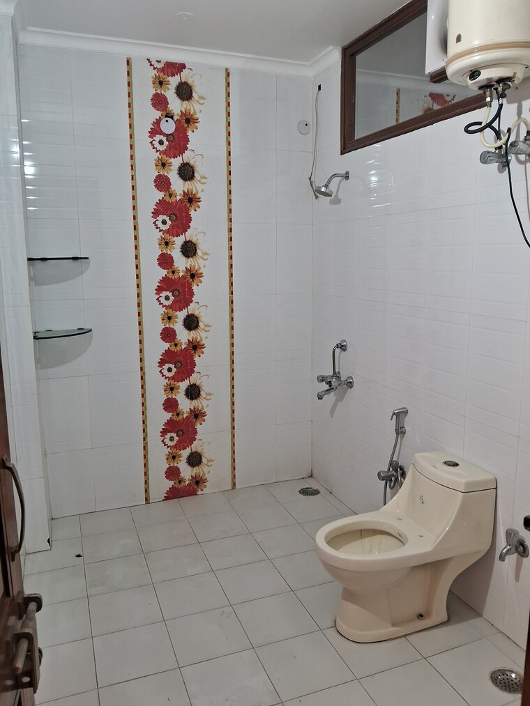 Bathroom, sector 47 3 Bedroom 2400 Sq.Ft. Apartment In Sector 47 Gurgaon 9459221