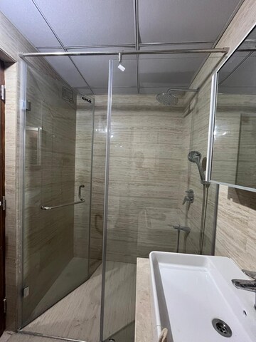 Bathroom in 2.5 BHK Apartment at Aurobindo Kohinoor, Serilingampally – for Rent