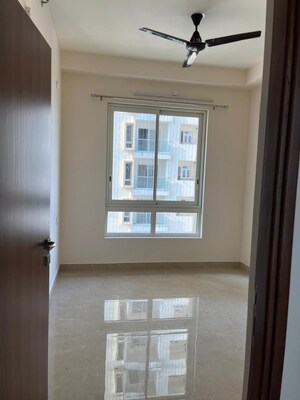 Room in 2.5 BHK Apartment at Aurobindo Kohinoor, Serilingampally – for Rent