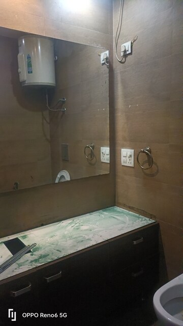 Furnished Amenities in 3 BHK Builder Floor at Greater Kailash I – for Rent