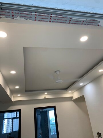 Furnished Amenities in 5 BHK Apartment at Prateek Edifice, Sector 107 – for Rent