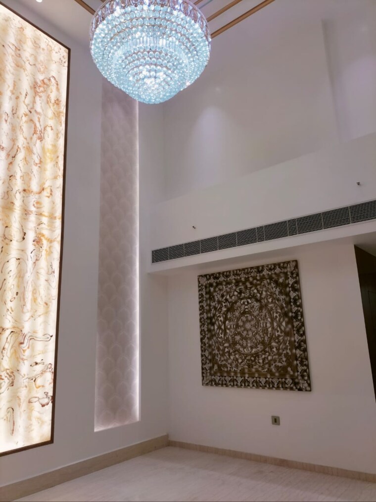 Bathroom, prateek-edifice 5 Bedroom 4300 Sq.Ft. Apartment In Sector 107 Noida 9459307