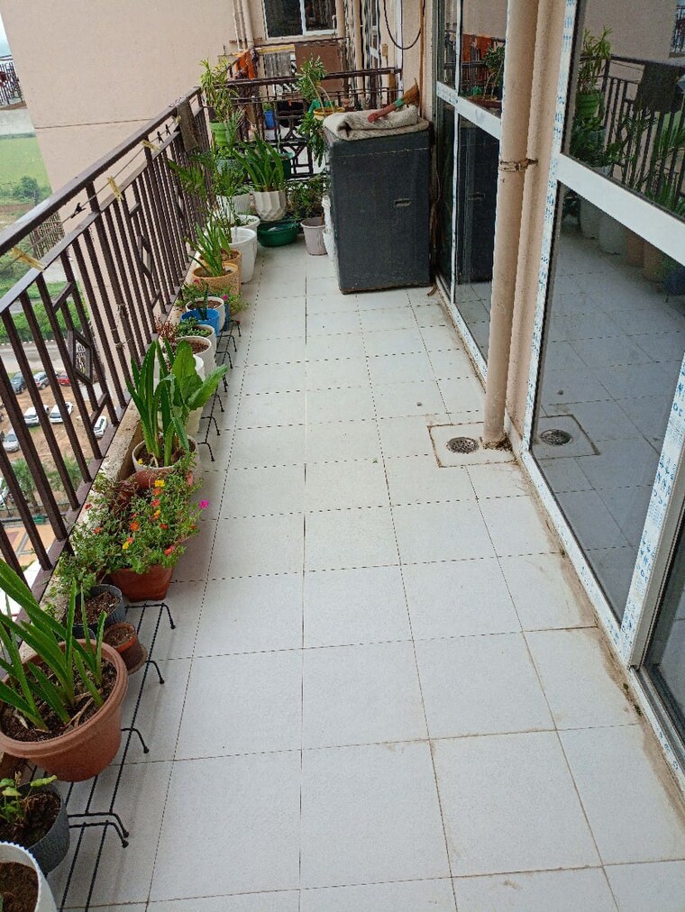 Balcony, signature-global-the-millennia 2 Bedroom 650 Sq.Ft. Apartment In Sector 37d Gurgaon 9459456