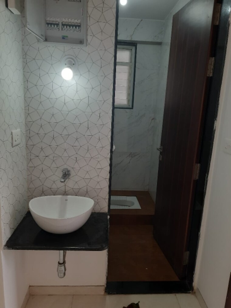 Bathroom, royal-vrundavan 3 Bedroom 1000 Sq.Ft. Apartment In Ravet Pune 9459458