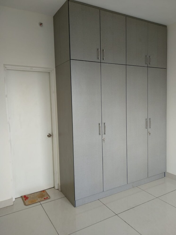 Room, prestige-lakeside-habitat 2.5 Bedroom 1350 Sq.Ft. Apartment In Varthur Bangalore 9459475