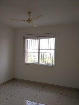2.5 BHK Apartment For Rent in Prestige Lakeside Habitat, Varthur