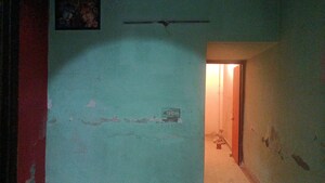 Living Room in 1 BHK Builder Floor at Vaishali Sector 3 – for Sale