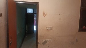 Room in 1 BHK Builder Floor at Vaishali Sector 3 – for Sale