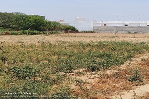  Plot For Sale in Jankipuram