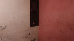 Room in 1 BHK Builder Floor at Vaishali Sector 3 – for Sale