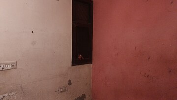 Room in 1 BHK Builder Floor at Vaishali Sector 3 – for Sale