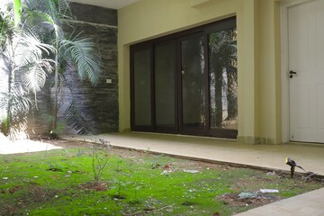 6+ BHK Villa – Exterior View View at Ezzy Corinth, Hennur Road - for Sale