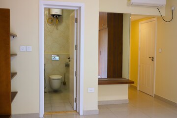 Bathroom in 6+ BHK Villa at Ezzy Corinth, Hennur Road – for Sale