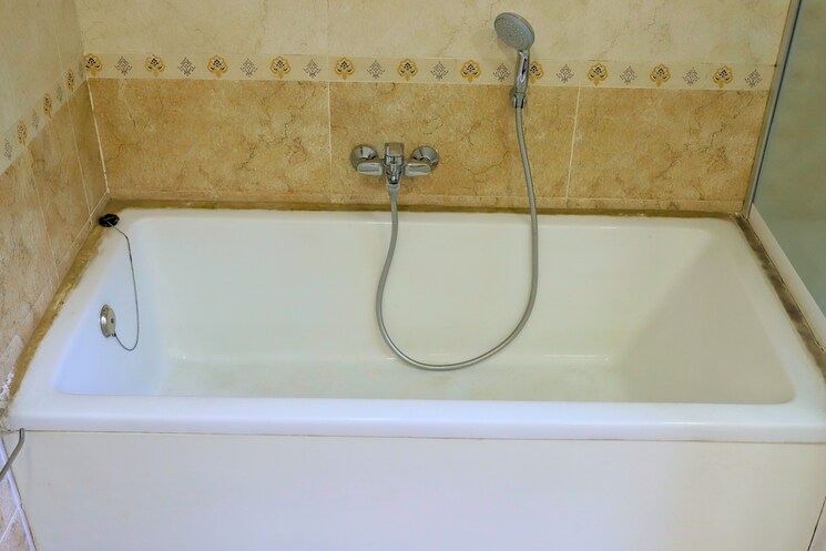 Bathroom, ezzy-corinth 6+ Bedroom 5700 Sq.Ft. Villa In Hennur Road Bangalore 9459540