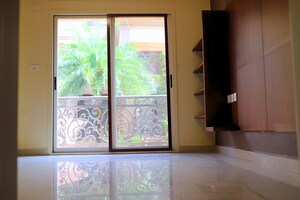 Room in 6+ BHK Villa at Ezzy Corinth, Hennur Road – for Sale