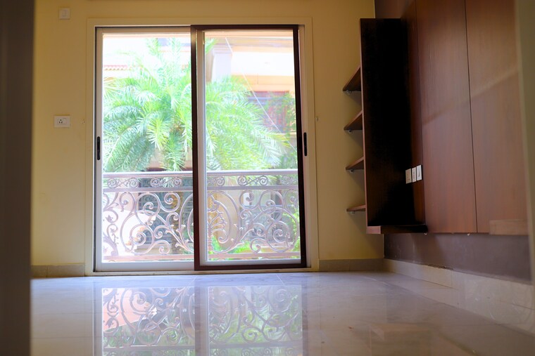 Room, ezzy-corinth 6+ Bedroom 5700 Sq.Ft. Villa In Hennur Road Bangalore 9459540