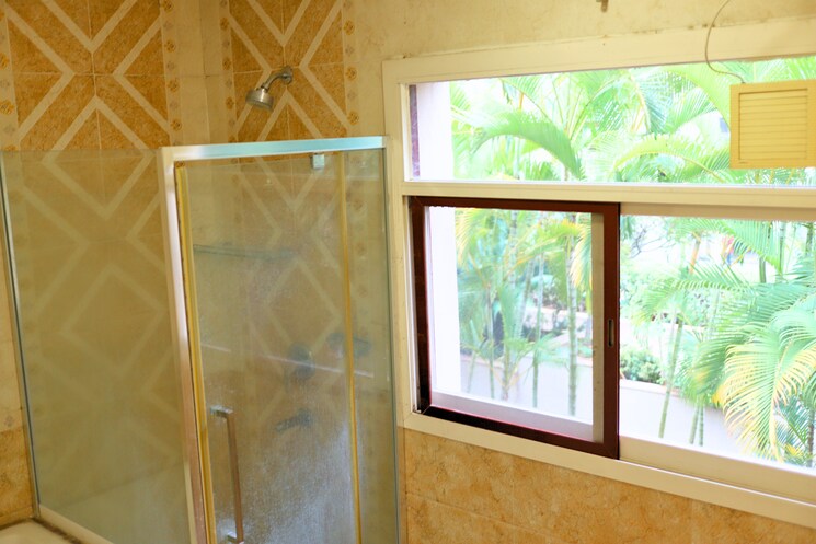 Bathroom, ezzy-corinth 6+ Bedroom 5700 Sq.Ft. Villa In Hennur Road Bangalore 9459540