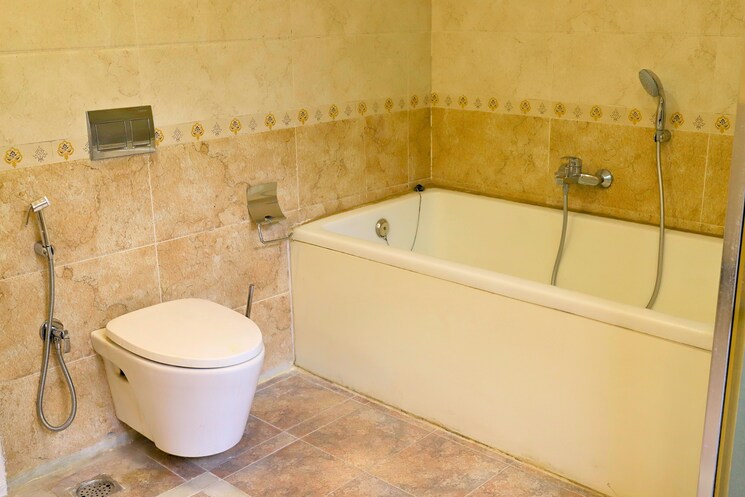 Bathroom, ezzy-corinth 6+ Bedroom 5700 Sq.Ft. Villa In Hennur Road Bangalore 9459540