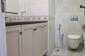 Bathroom in 6+ BHK Villa at Ezzy Corinth, Hennur Road – for Sale