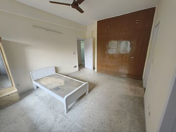 Room in 3 BHK Apartment at Sanskriti Engineers Apartment, Sector 56 – for Rent