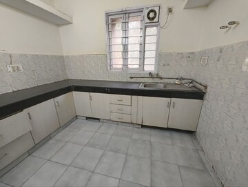 Kitchen in 3 BHK Apartment at Sanskriti Engineers Apartment, Sector 56 – for Rent