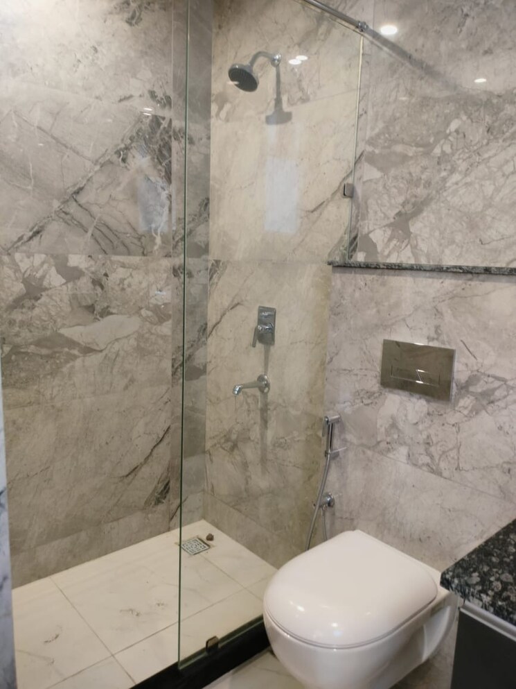 Bathroom, anant-raj-ashok-estate 3.5 Bedroom 1875 Sq.Ft. Apartment In Sector 63a Gurgaon 9459681