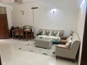 Living Room in 2.5 BHK Apartment at Ansal Harmony Homes, Sector 57 – for Rent