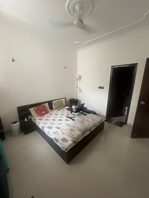 Living Room in 2.5 BHK Apartment at Ansal Harmony Homes, Sector 57 – for Rent